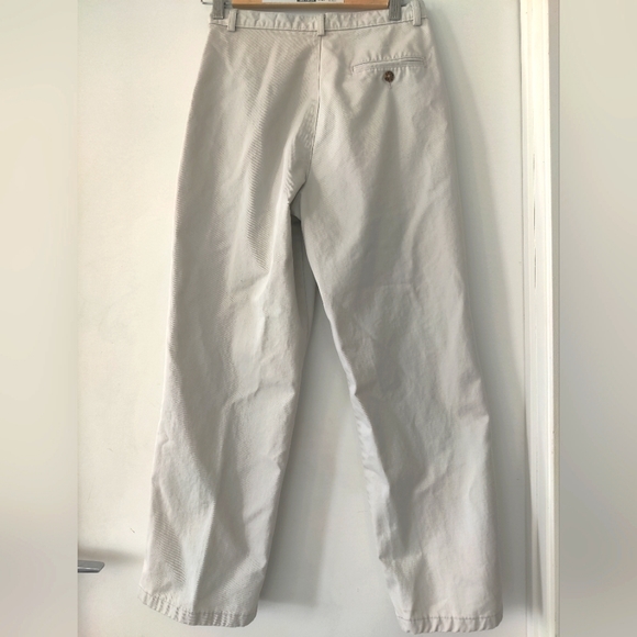 IZOD Chinos | Women's/Girls | 26" Waist - Picture 2 of 2